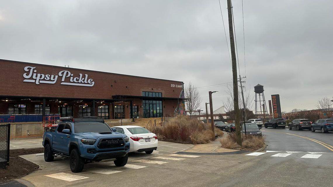 Tipsy Pickle in Charlotte has six pickleball courts, indoor and outdoor bars, golf simulators, arcade games, pool tables, ping pong, darts and shuffleboard. 