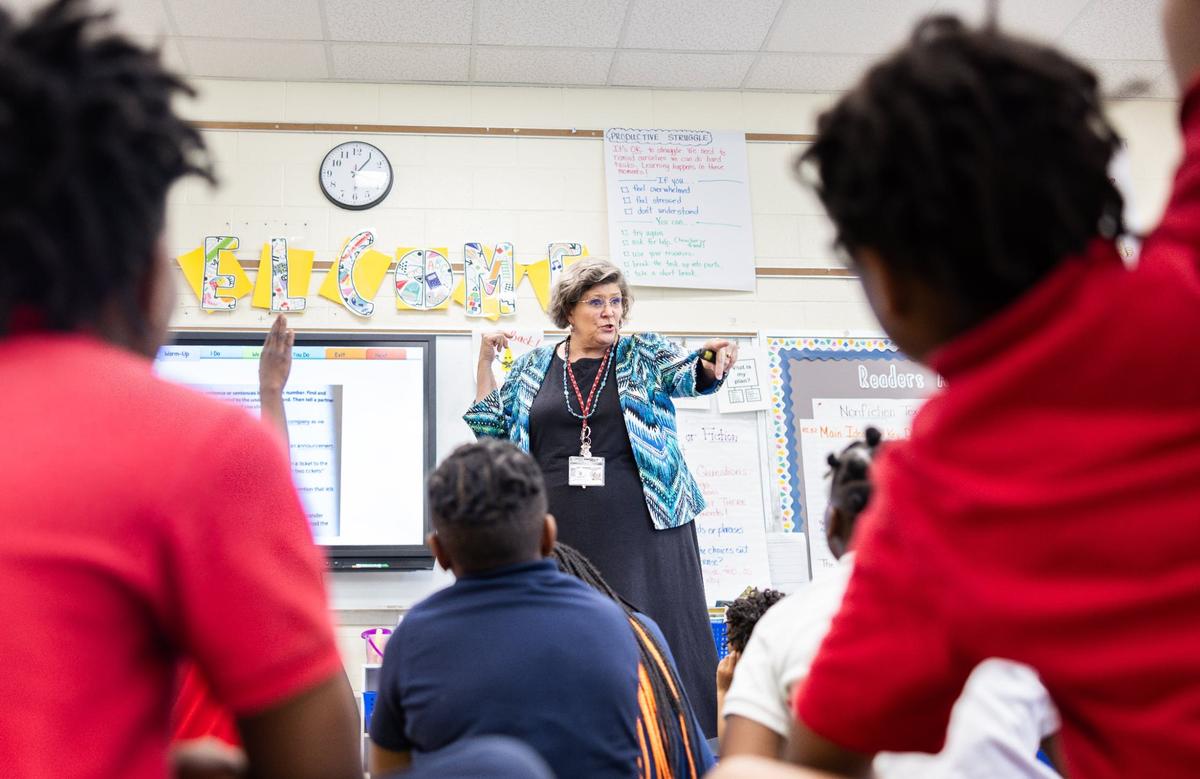 CMS Teacher of the Year Elizabeth Canute teaches third grade reading at Tuckaseegee Elementary School in Charlotte, N.C., on Tuesday, May 22, 2024.