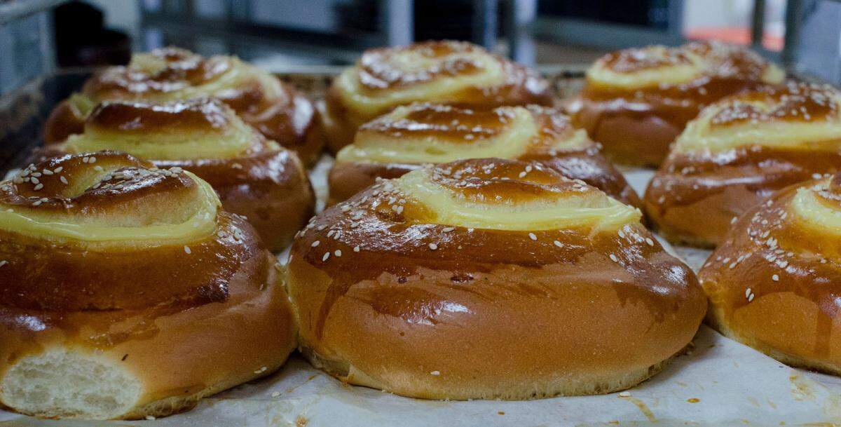 Manolo’s Bakery on Central Avenue offers freshly baked treats.