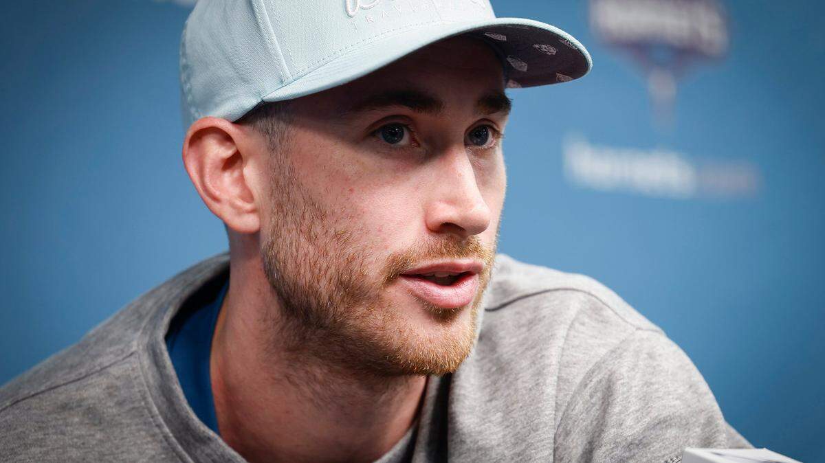 Charlotte Hornets forward Gordon Hayward (20) takes a question during season wrap up media conference at Spectrum Center in Charlotte, N.C., Thursday, April 14, 2022.