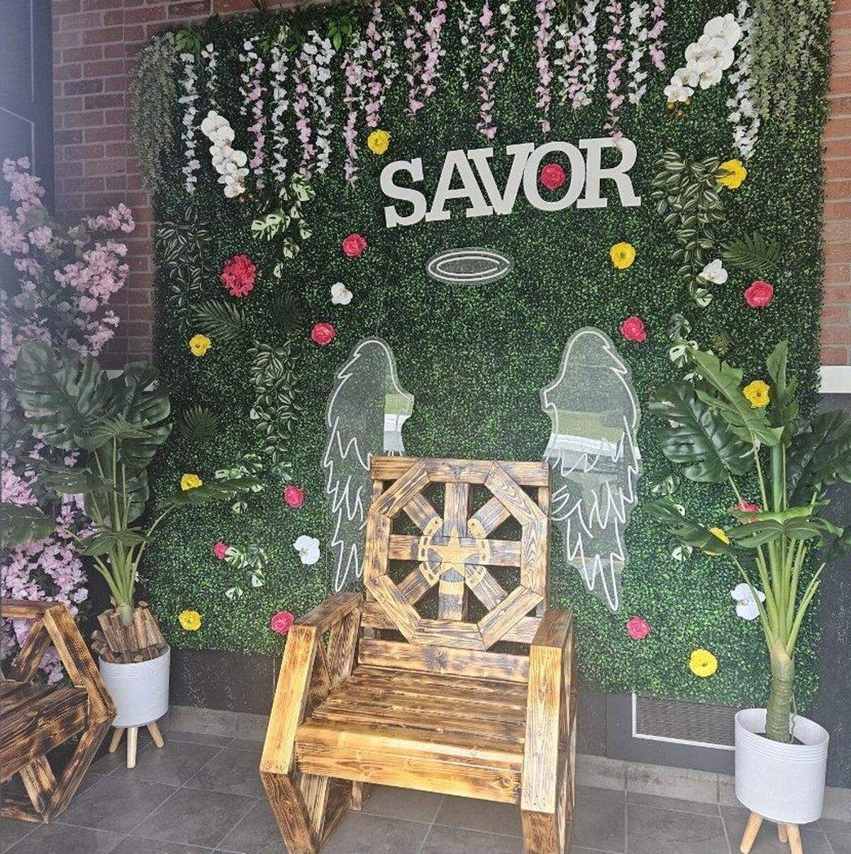 Savor Restaurant and Bar offers a selfie spot right inside the entryway.
