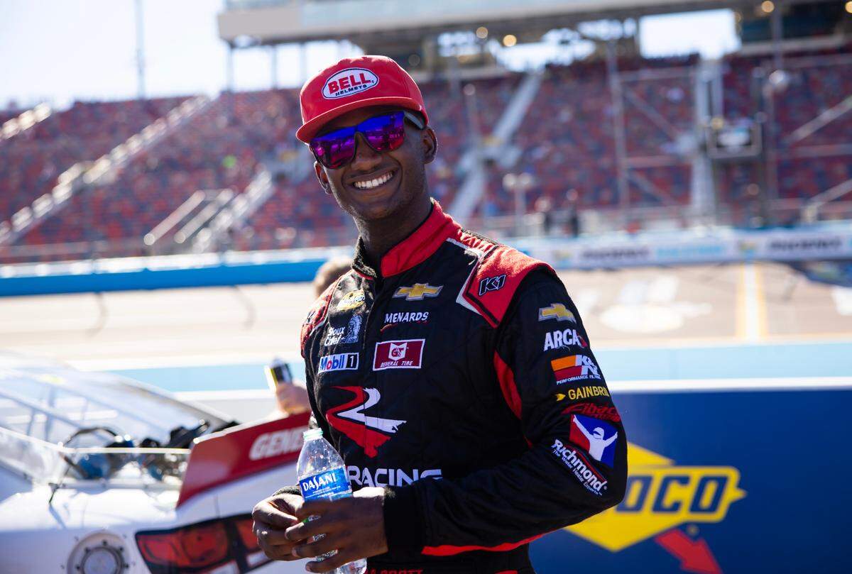 Nov 3, 2023; Avondale, Arizona, USA; NASCAR ARCA Menards Series driver Lavar Scott (6) during the Desert Diamond Casino West Valley 100 at Phoenix Raceway.