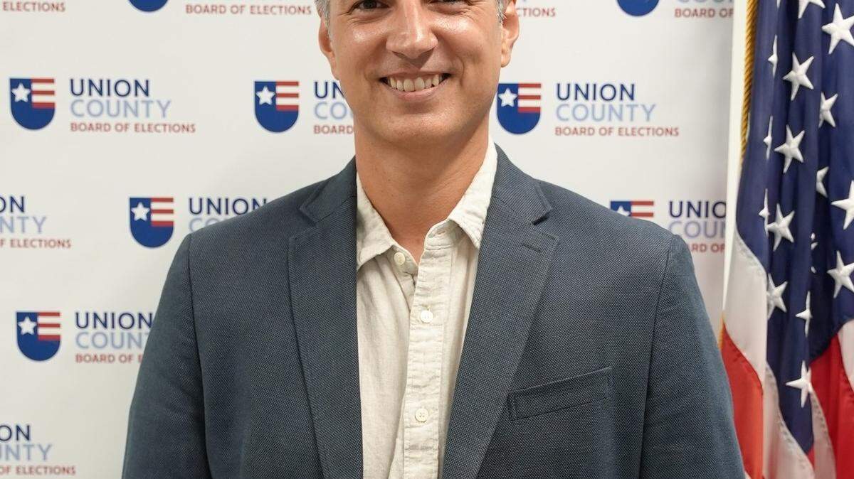 Fred Ilarraza is running for Village Council in Marvin
