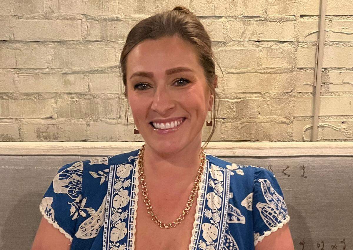 Yunta, Mama Ricotta’s, Beef ‘N Bottle and 300 East are among CLT Eats influencer April Smith’s favorite Charlotte restaurants.