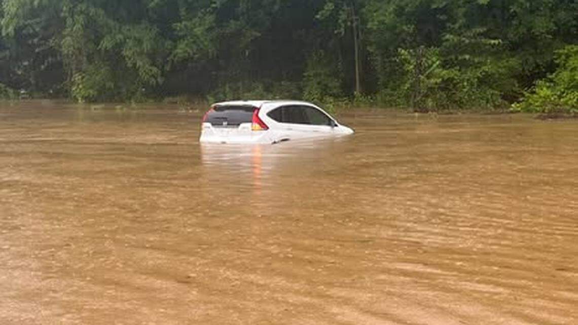 “Significant flooding” traps drivers, prompts alert by NC sheriff