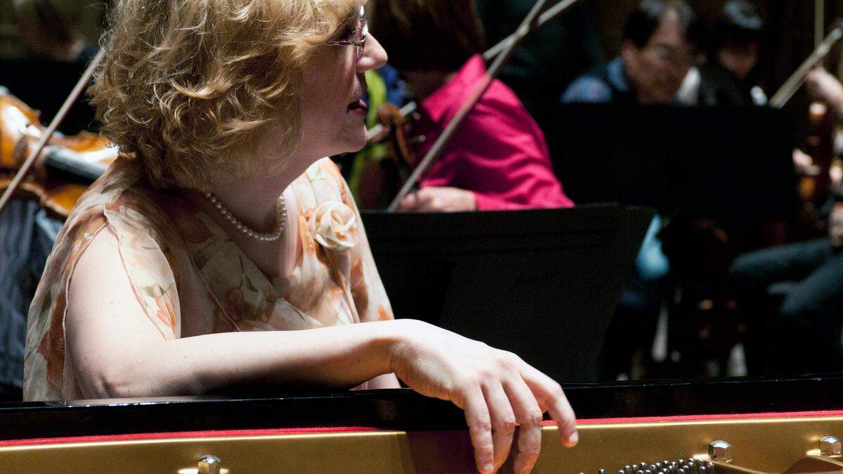 Pianist Sara Davis Buechner will join the Charlotte Symphony Orchestra in February. She is the first transgender artist to play with the orchestra.