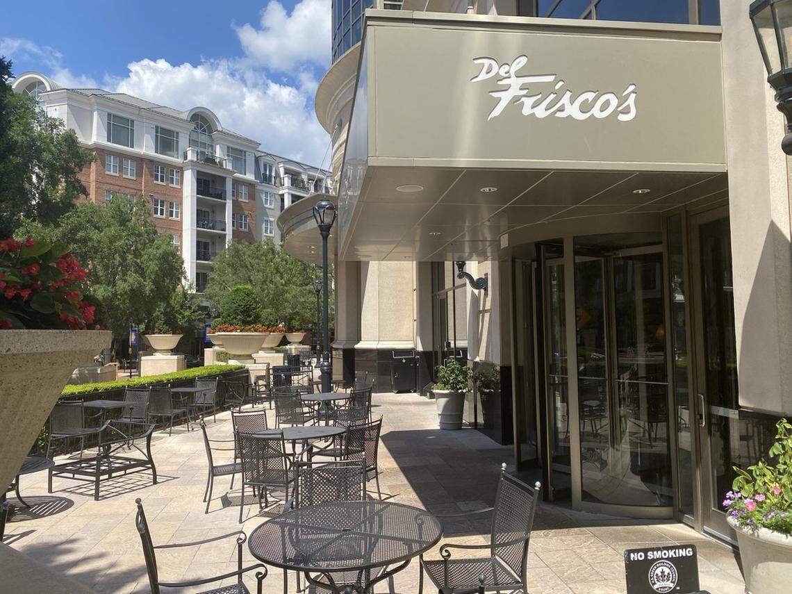 Del Frisco’s patio sits directly in front of the revolving doors to its jaw-dropping entrance.