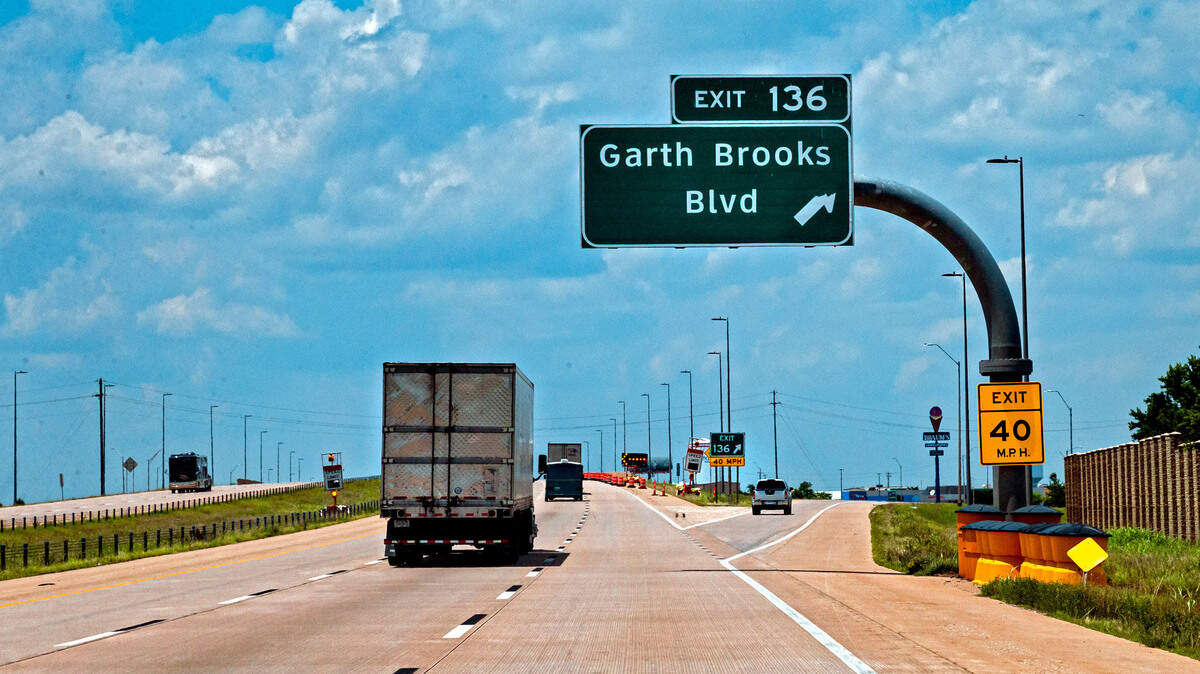 A Charlotte couple was pulled over on I-40 near Garth Brooks Boulevard in Yukon, Okla., with almost $400K in their possession.