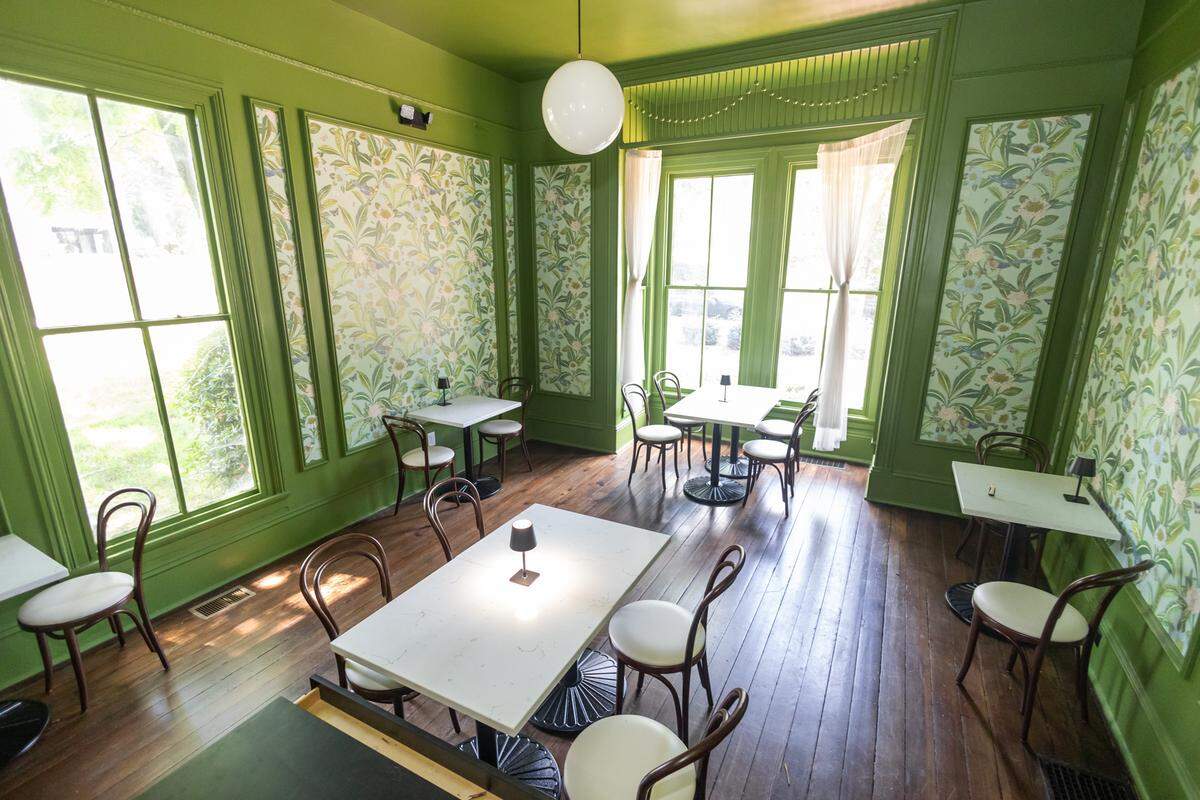 A dining room at Spaghett.