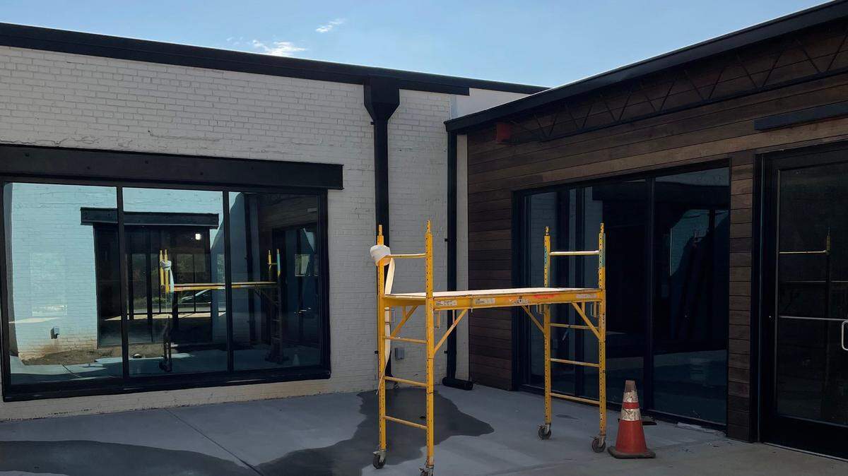 Tapas restaurant Biblio will open in April 2022 in Charlotte’s rapidly growing Wesley Heights neighborhood. Counter- will move next door to the restaurant on Tuckaseegee Road.