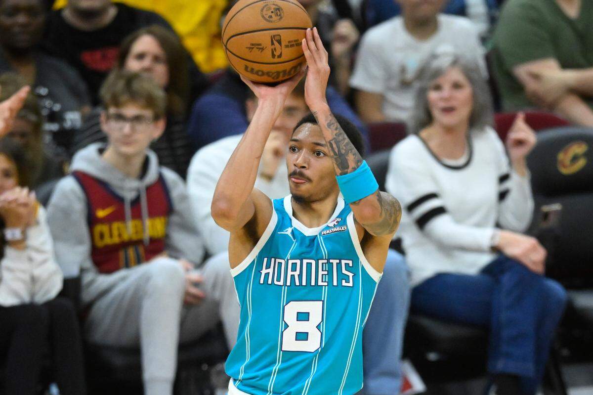 Charlotte Hornets guard Nick Smith Jr.