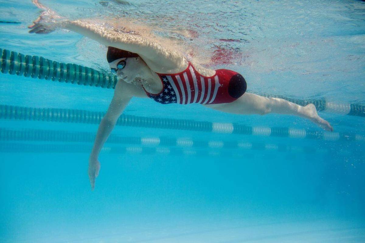 Hannah Aspden, a Raleigh native and graduate of Queens University in Charlotte, won gold in the 100-meter women’s backstroke S9 competition at the Tokyo 2020 Paralympic Games.