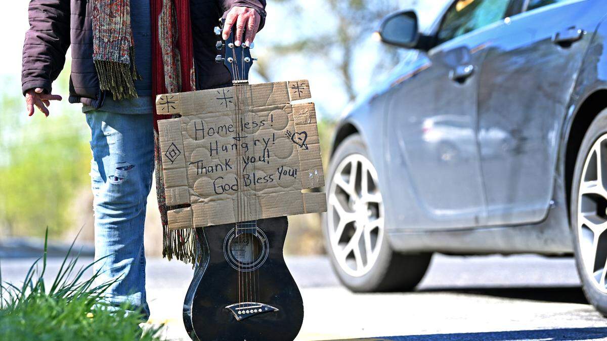 Panhandling on the streets of Charlotte — legal or not? The answer: It’s complicated.