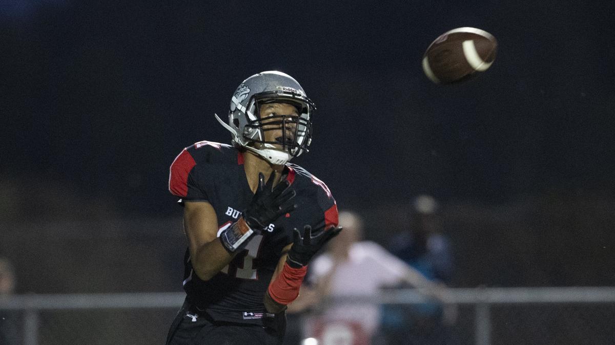 Butler wide receiver Josh Barnett and the Bulldogs have a big test Friday against Harrisburg’s Hickory Ridge High School.