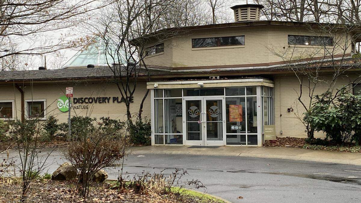 The Discovery Place Nature museum is housed in a 1951 building adjacent to Freedom Park. It sits in a Myers Park residential neighborhood.
