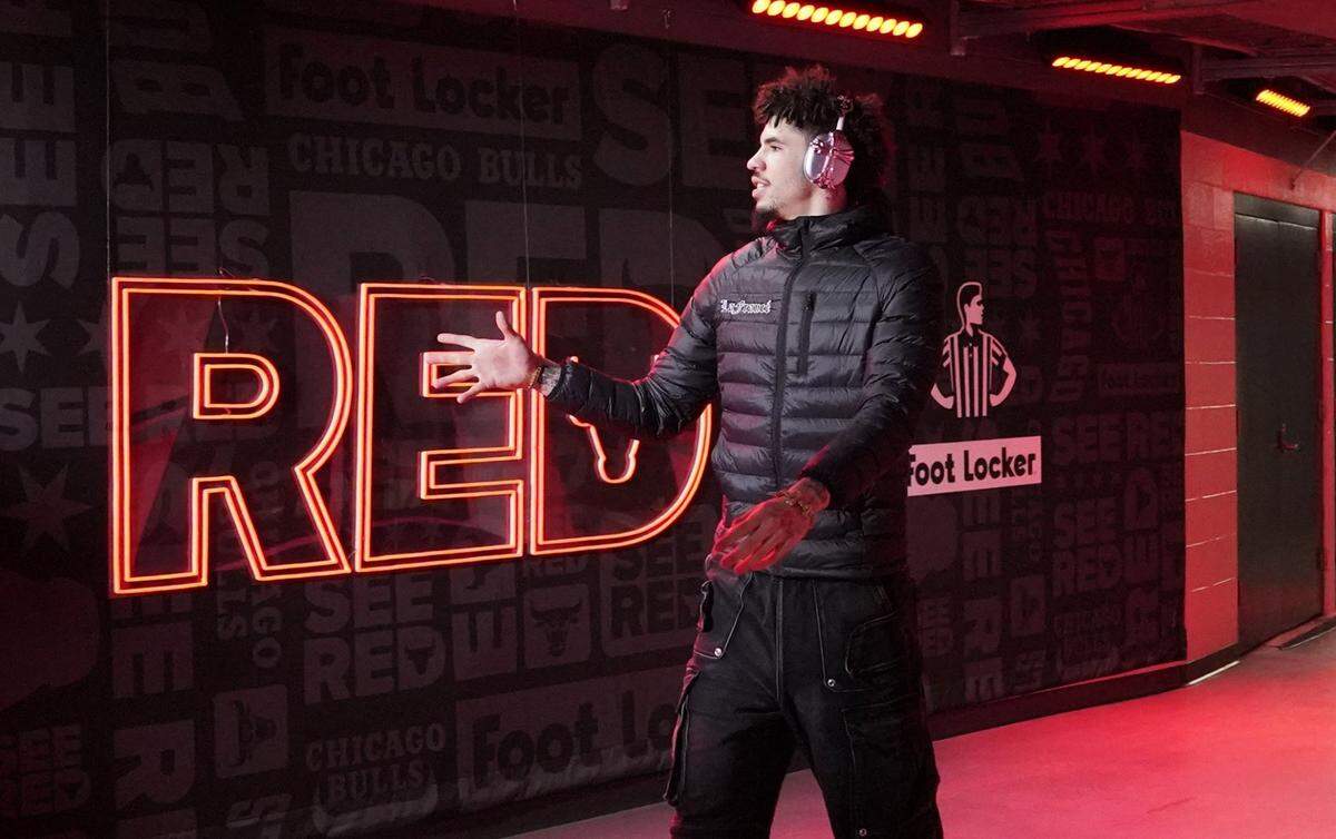 Charlotte Hornets guard LaMelo Ball (1) enters the United Center before the game against the Chicago Bulls.
