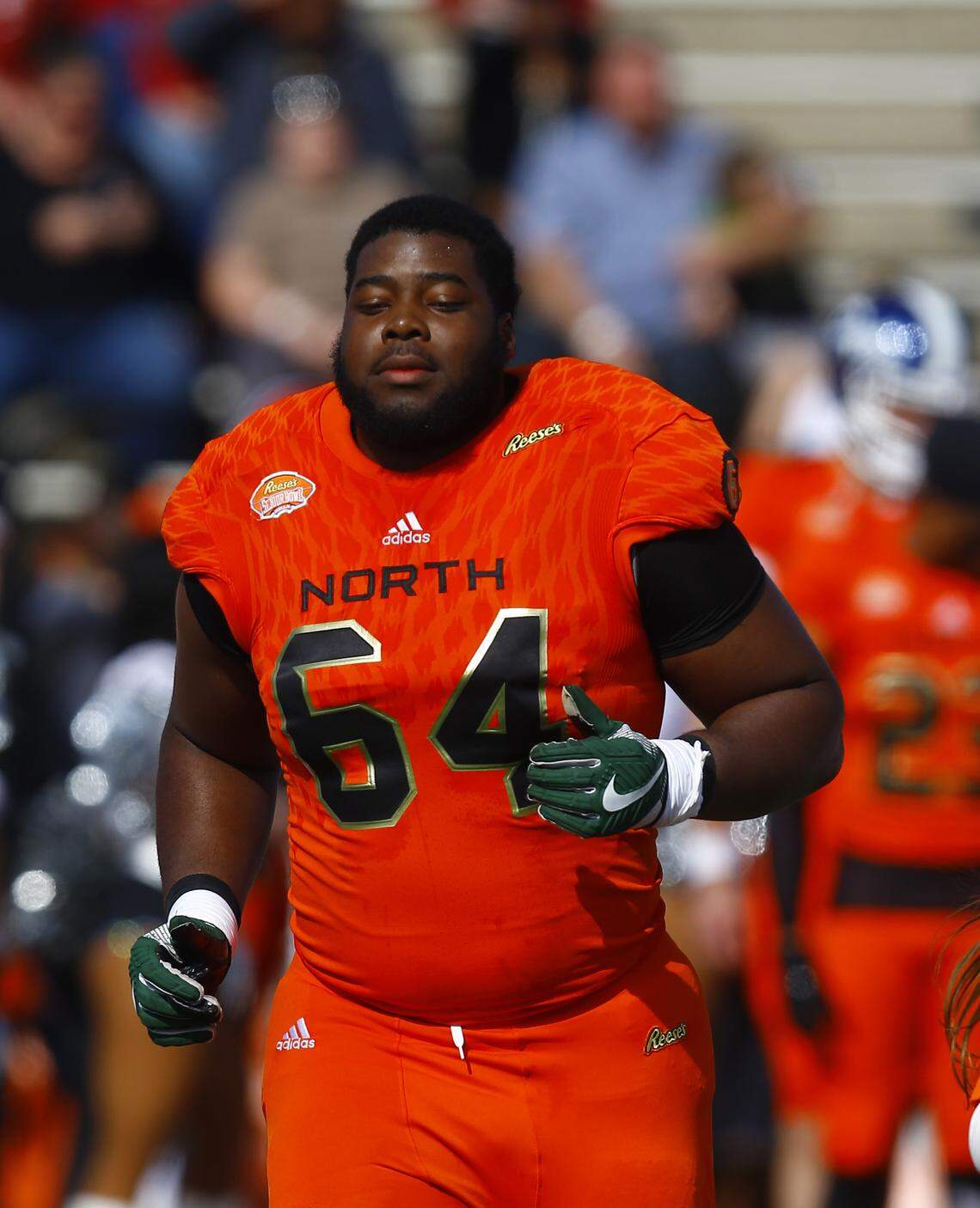 Offensive guard Nate Davis (64), who played on the right side at Charlotte, switched to left guard for the Senior Bowl. That’s not as easy as it sounds.