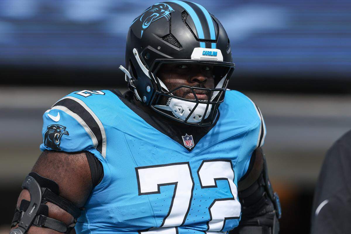 Panthers tackle Taylor Moton warms up before the game against the Bills the game at Bank of America Stadium in Charlotte, NC on Sunday, October 26, 2025.