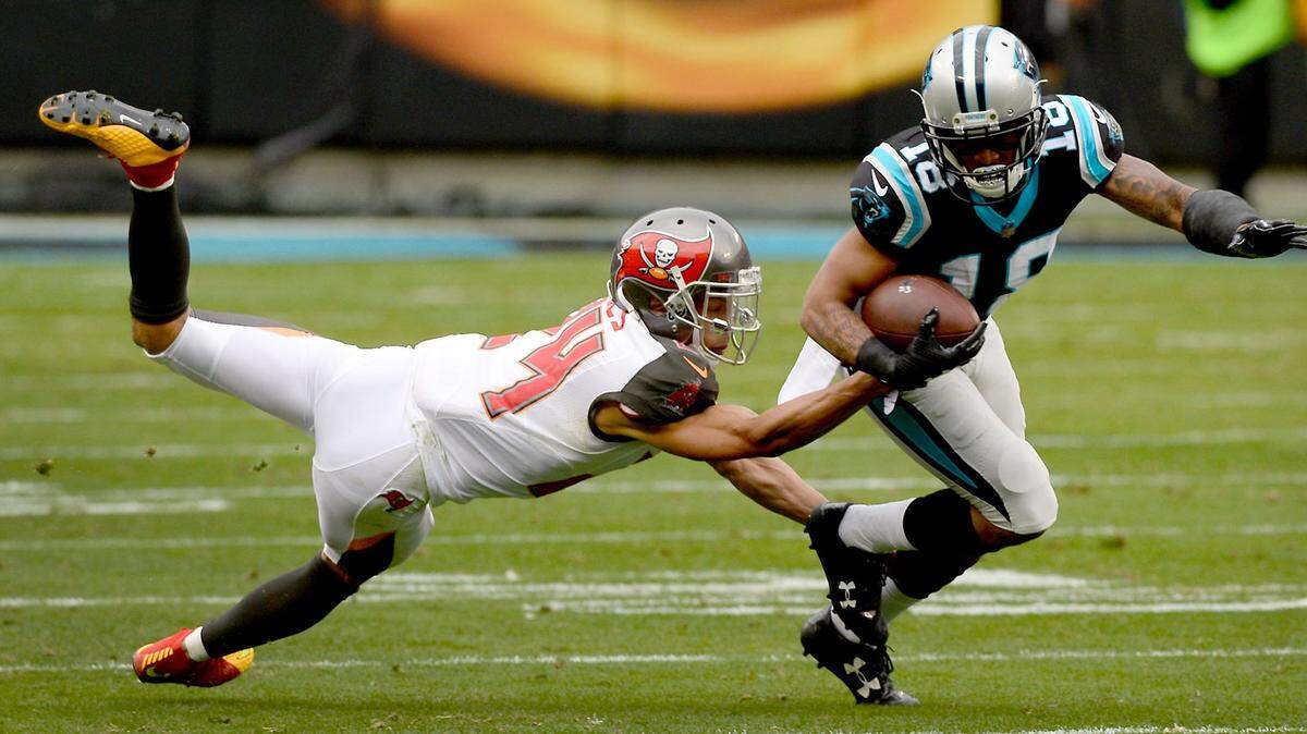 Panthers receiver Damiere Byrd, right, appears to be the leading candidate to handle the kickoff returns. But the Panthers have plenty of options in the return game.