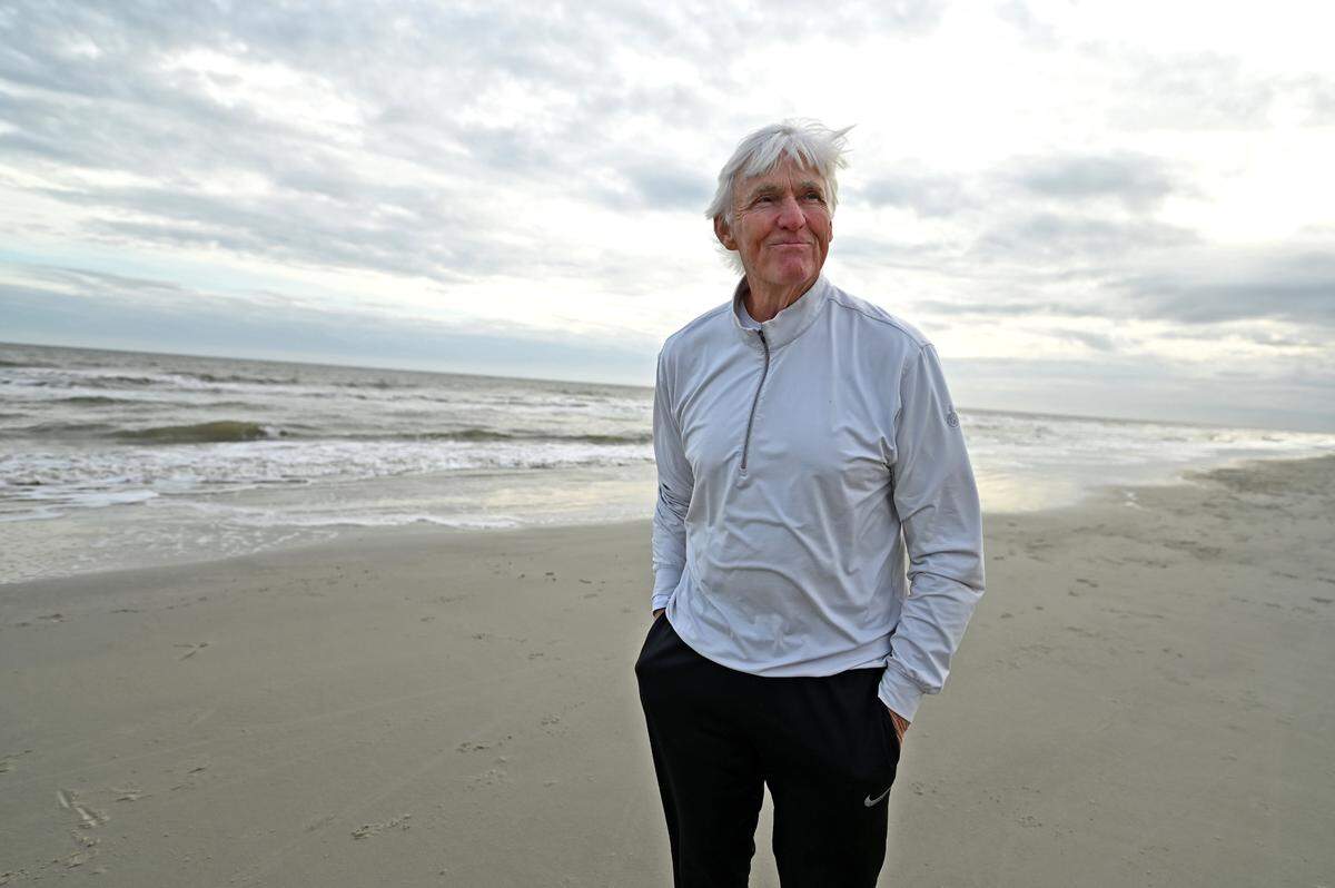 Former college basketball coach Bobby Cremins enjoys the brisk breeze at the beach in Hilton Head, SC on Monday, January 22, 2024. Cremins coached at Appalachian State, Georgia Tech and the College of Charleston. Cremins retired from coaching in 2012.