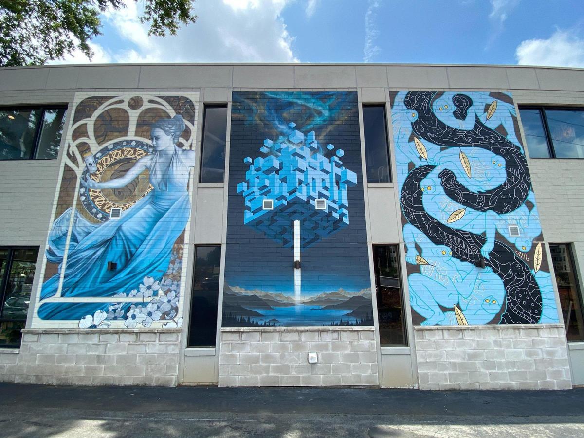 “Lineberger Dentistry Murals” at 347 N. Caswell Road by Matt Hooker and Matt Moore, 2016.