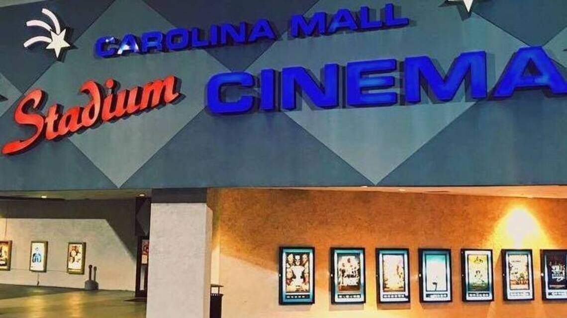 Charlotte-area movie theater can’t bring people inside, so the films move outside
