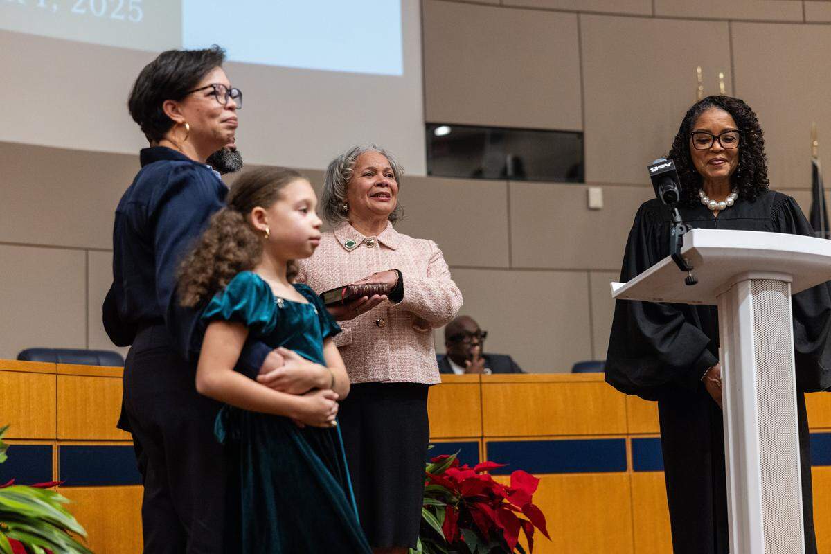 Mayor Vi Lyles is sworn in during the 2025 City Council Swearing-In Ceremony at the Charlotte-Mecklenburg Government Center in Charlotte, N.C., on Monday, December 1, 2025.