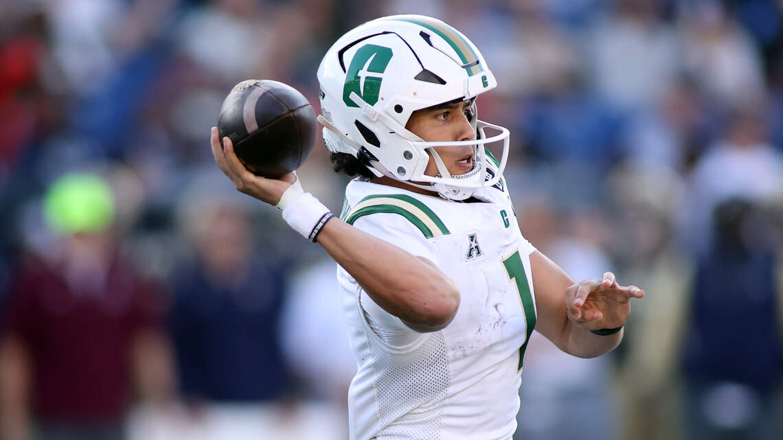 Grading Charlotte’s blowout loss at Navy: Can Niners resolve quarterback issues?