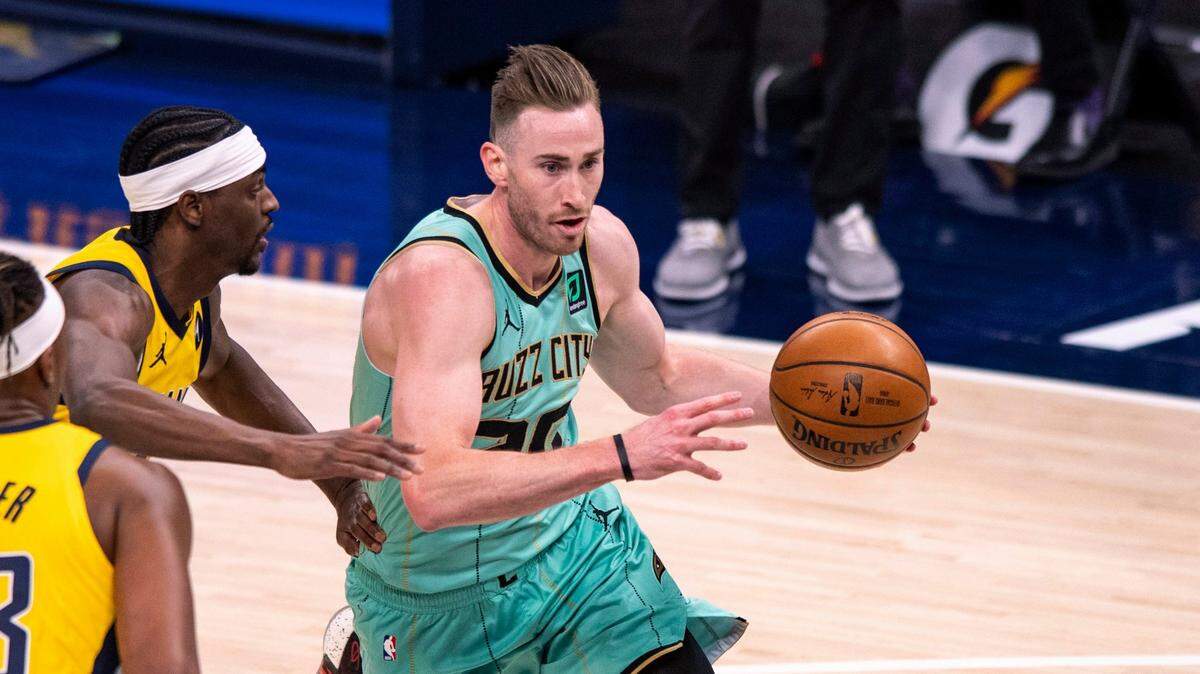 Charlotte Hornets forward Gordon Hayward (20) drives to the basket during the first half of the team’s NBA basketball game against the Indiana Pacers in Indianapolis, Friday, April 2, 2021. (AP Photo/Doug McSchooler)