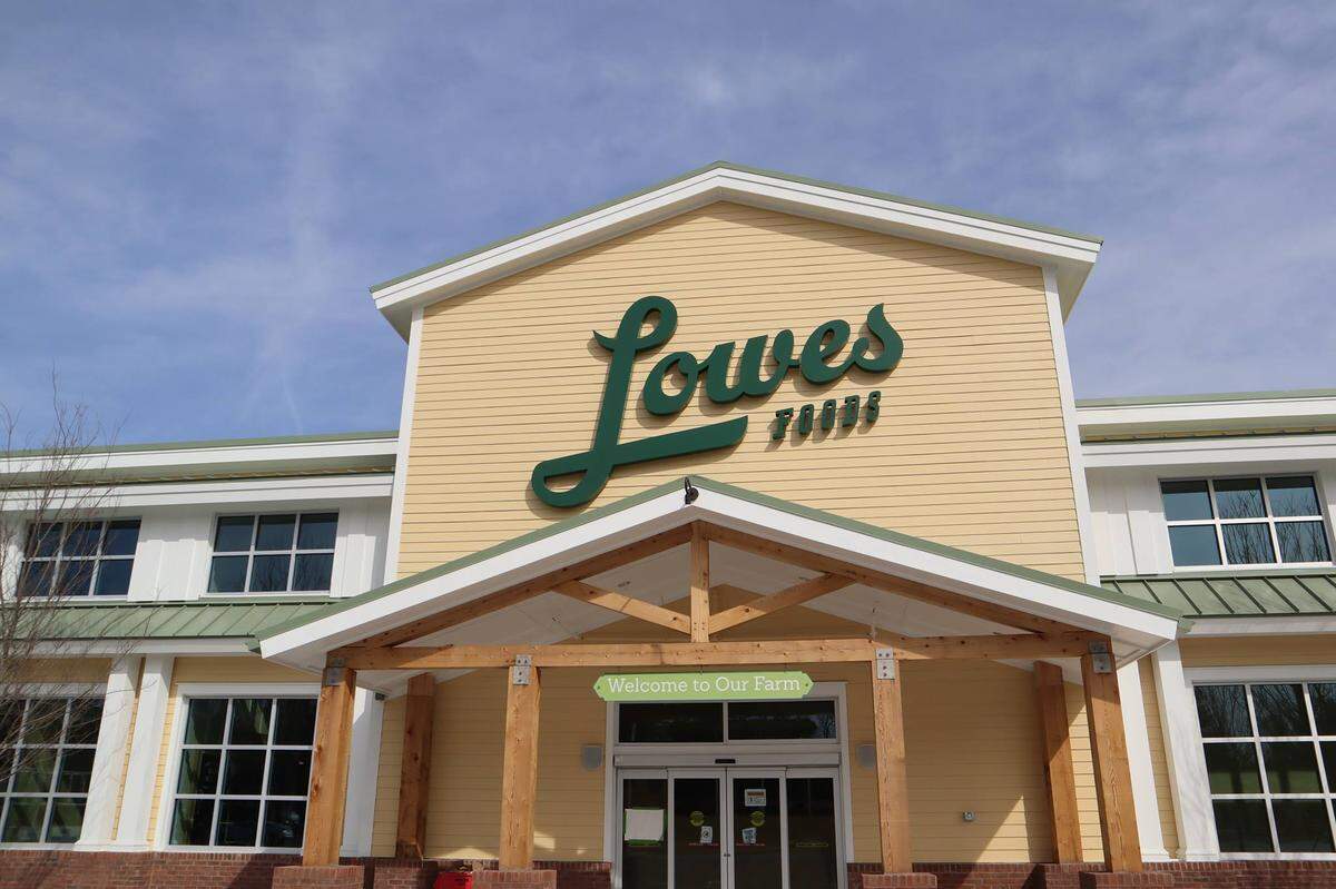 Lowes Foods will open a store on the southwest corner of Providence Road and Prescott Glenn Parkway in Waxhaw.