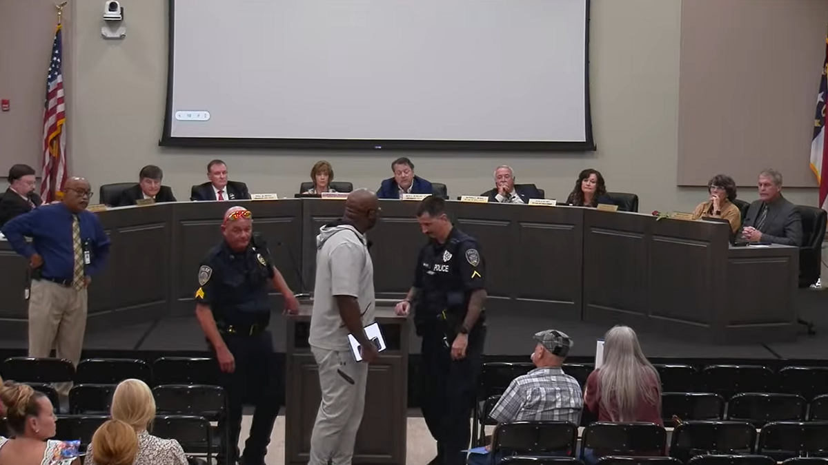 Iredell County chief pulls officers from school board meetings over speech concerns