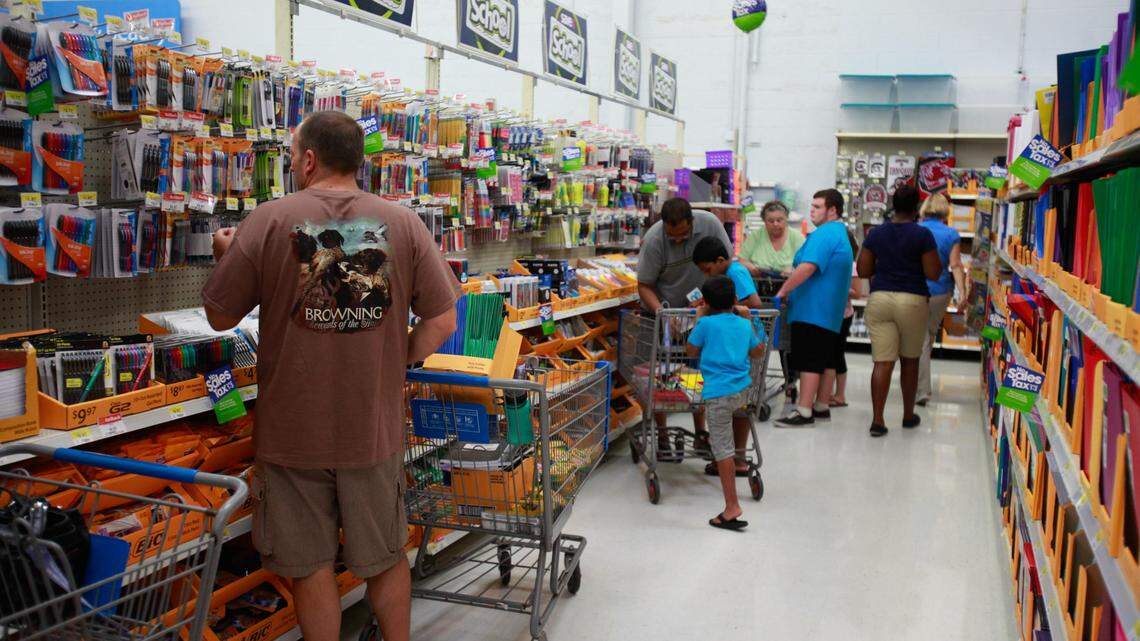 Seven Walmart shoppers had to be hospitalized after a gas leak in a South Carolina store.