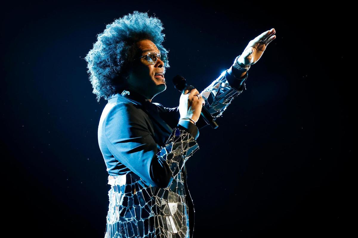 Maxwell performs on stage during The Night Tour at the Spectrum Center in Charlotte, N.C., Thursday, March 17, 2022.