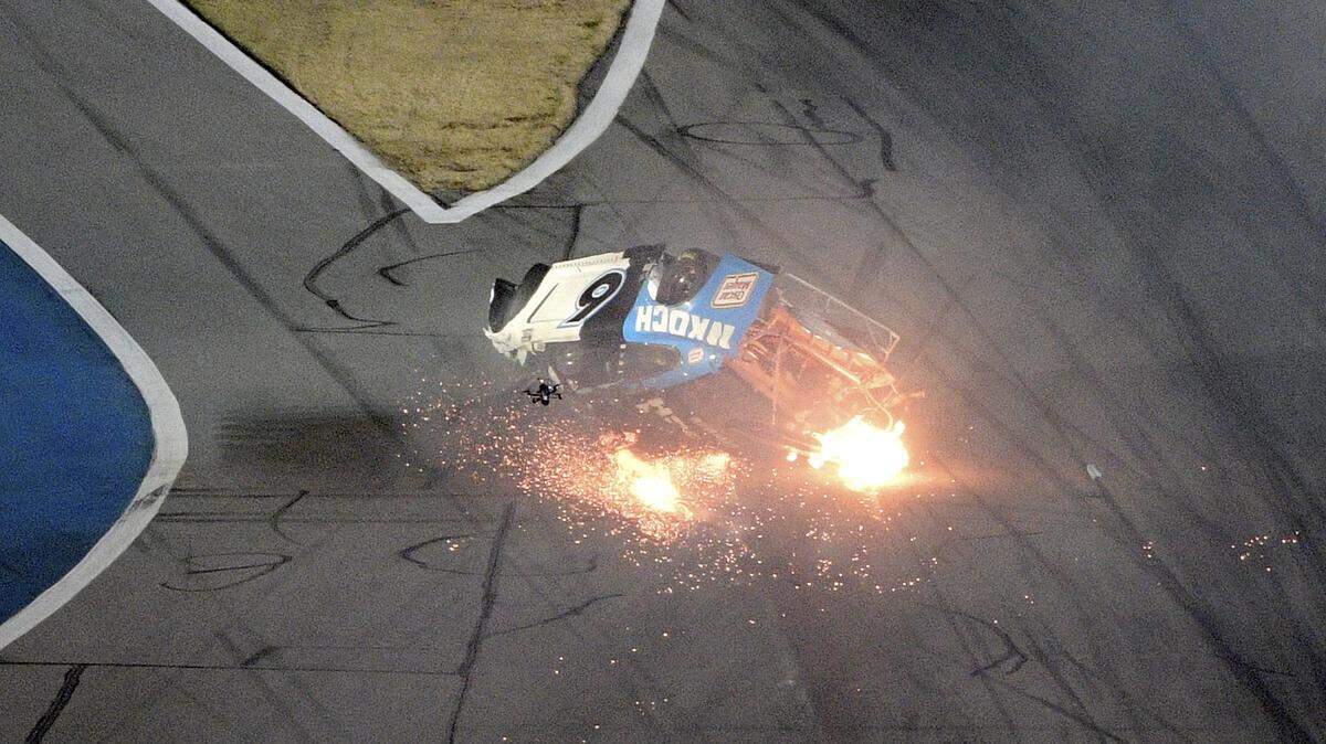Daytona 500 crash tracker: Ryan Newman heads to hospital. His car flipped, caught fire