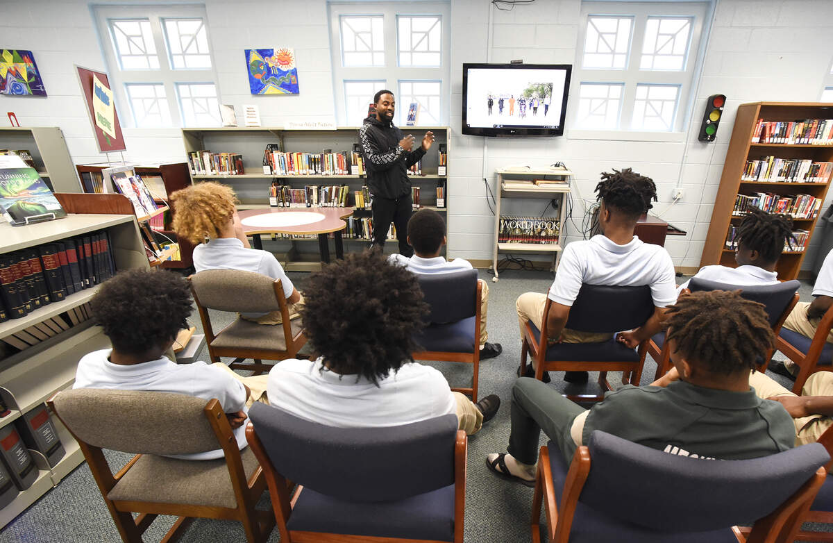 Sherrill Roland, who’s an artist-in-residence at the McColl Center, met with about 10 youth inmates at the Mecklenburg County Detention facility, or Jail North, on Tuesday Oct. 9, 2019. Sherrill was wrongly convicted and spent more than 10 months in prison and his art is a reflection of his time behind bars and his transition back into society.