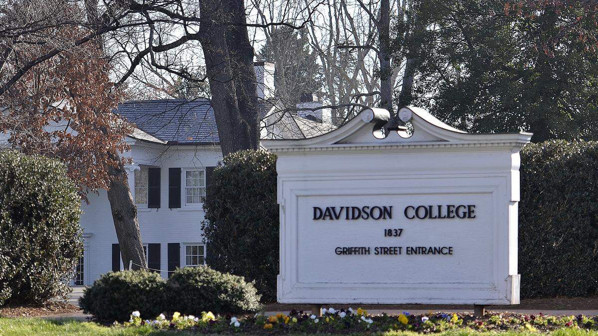 Davidson College has unveiled a new logo of its snarling wildcat for athletics and a new “wordmark.”