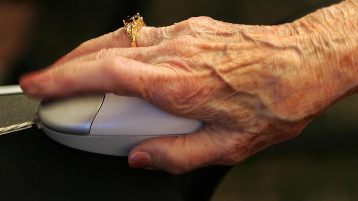 Learning new technology skills helps lessen isolation, gerontologists say, keeps the brain active with games like Luminosity and allows older people to monitor their own health more closely.