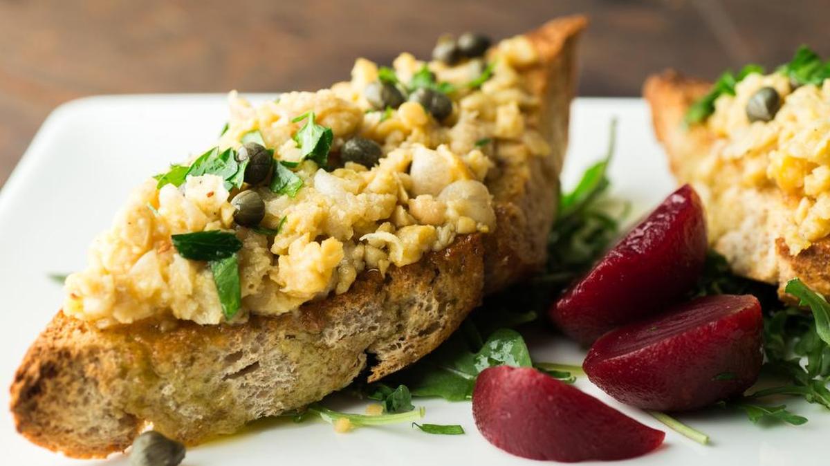 Mashed Chickpea Toasts With Parsley and Capers.