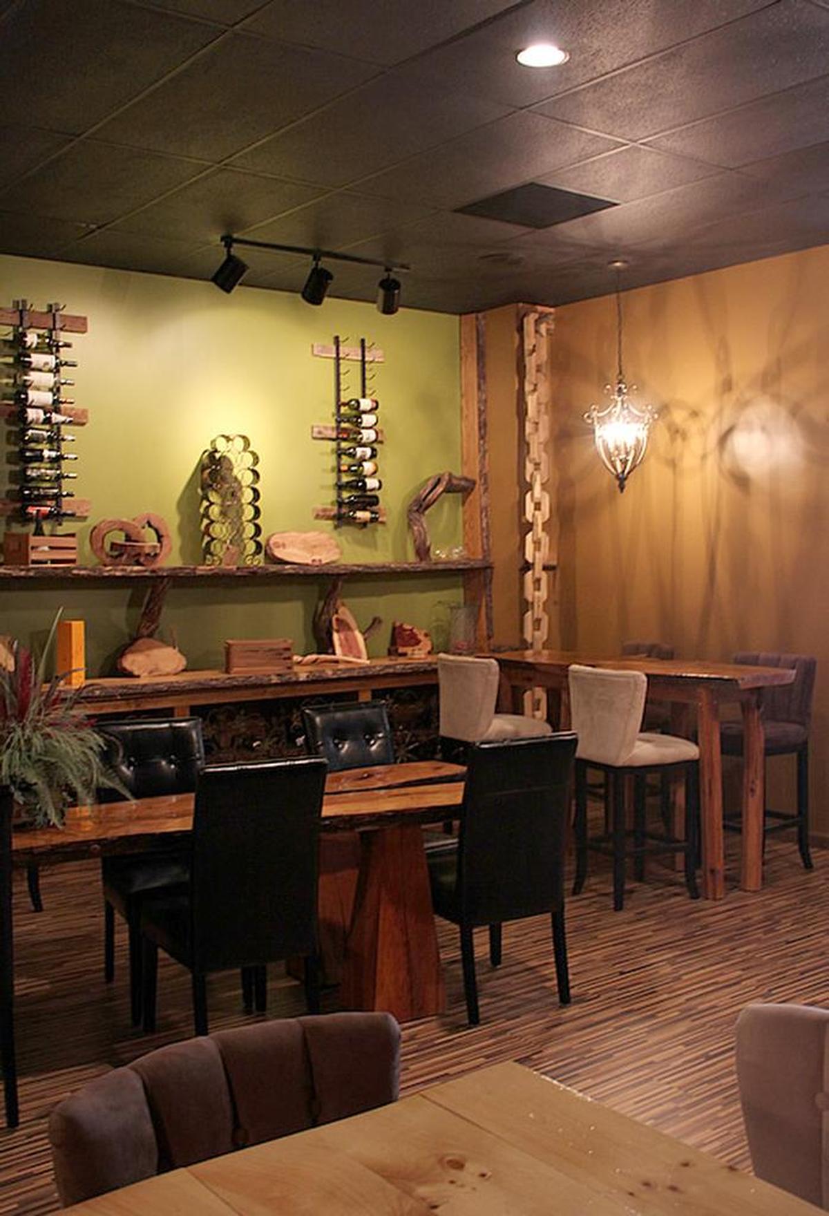 The Wooden Vine is now closed.