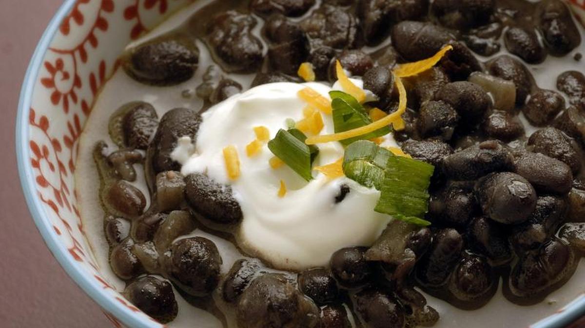 If you’ve got a can of black beans and a can of coconut milk, you can throw together a fast soup that’s perfect for a snowy day.