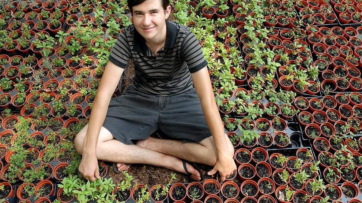 At 20, Pete Vinci became known as “Rosemary Pete,” for his business selling rosemary and other herbs he was growing in his parents’ yard.