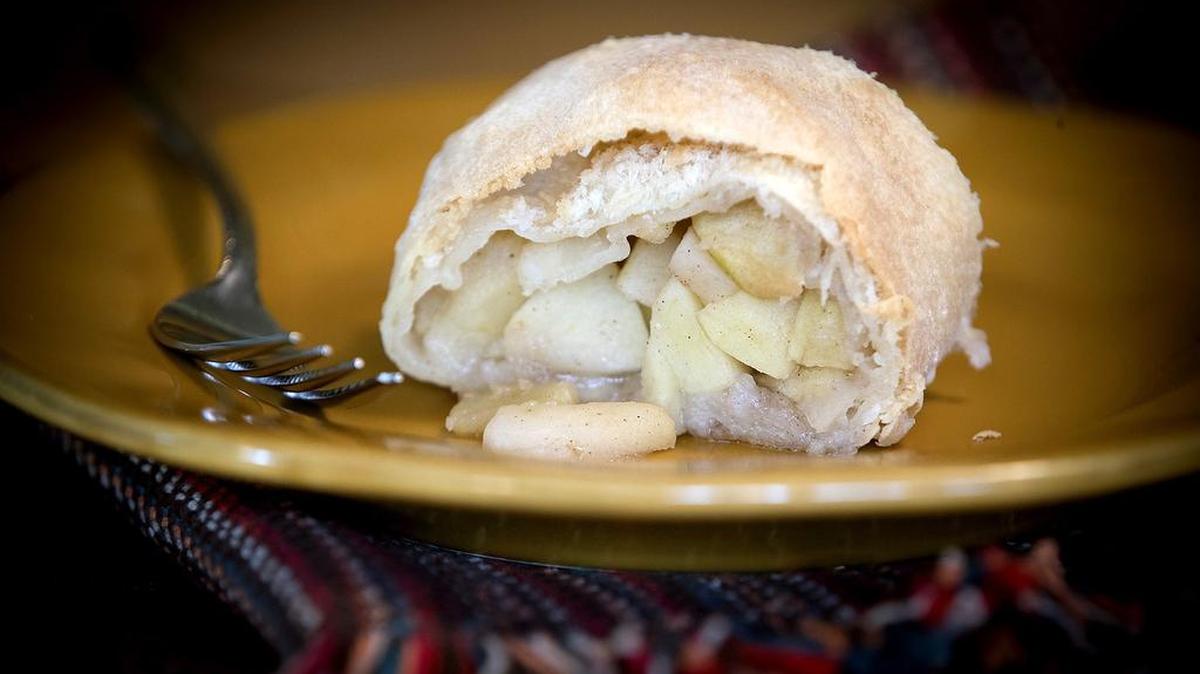 Try this seasonal treat: apple strudel.