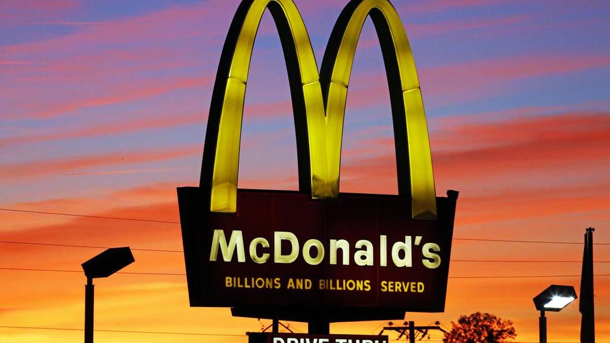 Plug in the code “EATWHATYOUWANT” by the end of the day and Postmate’s will bring a free Big Mac.