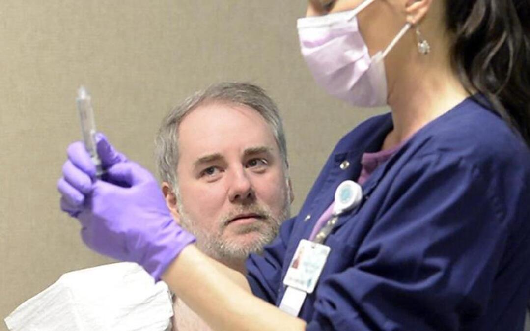 
Christopher Lawing has lived three years longer than predicted when he was diagnosed with advanced kidney cancer. He still gets infusions of an immunotherapy drug every 21 days at Levine Cancer Institute. Nurse Cori Fappiano says, “He’s one of our favorites.” 

