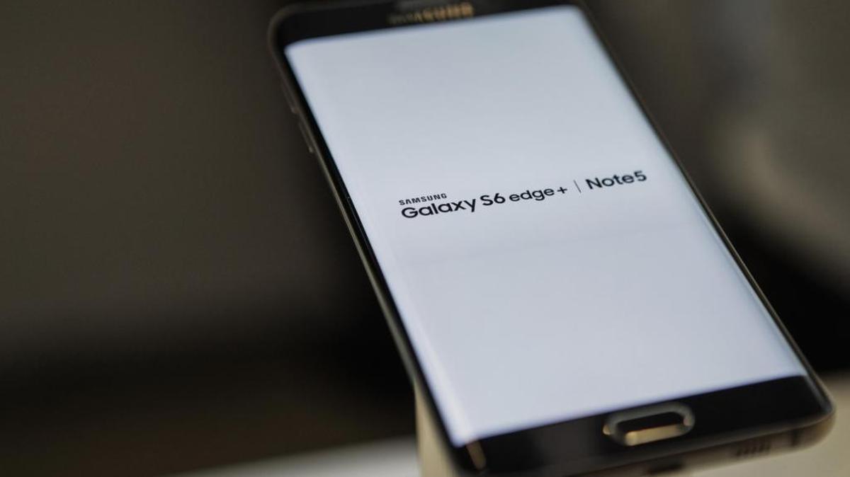 
A Technology Symposium will be offered at the Sugaw Creek Recreation Center, 943 West Sugar Creek Road, from 2-3 p.m. Sept. 10. Seniors will learn about functions and capabilities of smart phones and other hand held devices. Free; 704-336-7655. 

