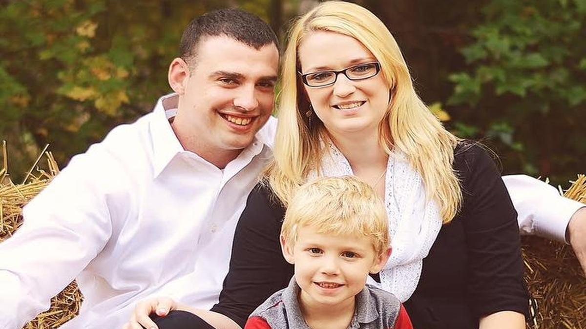 Cancer survivor Kylie Henson with her son, Noah, and boyfriend U.S. Army Spc. Brandon Johnson.