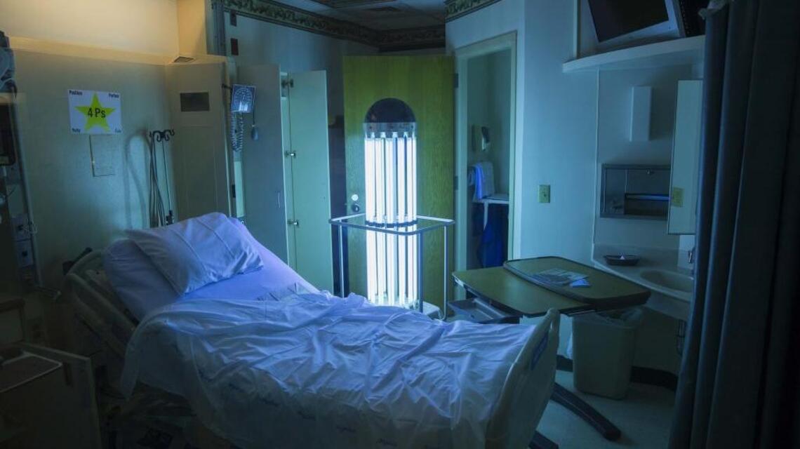 Germ killing robots may help keep hospitals safer