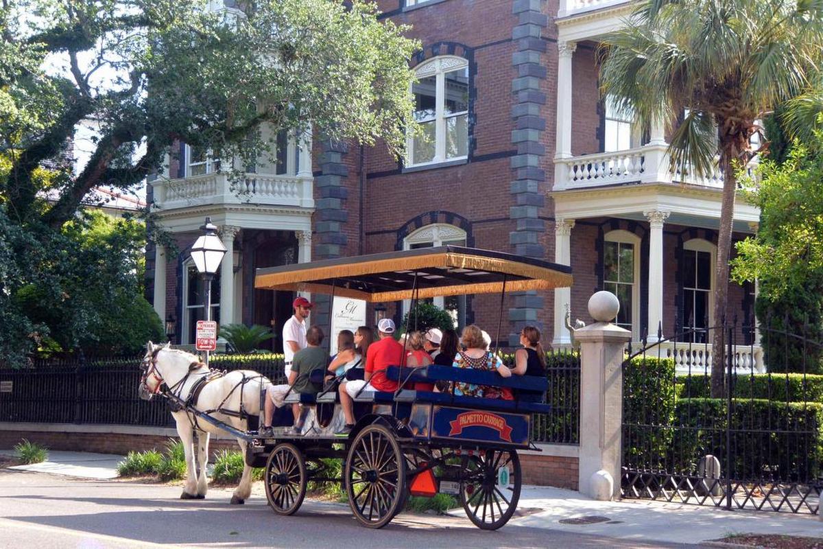 Charleston Carriage Rides