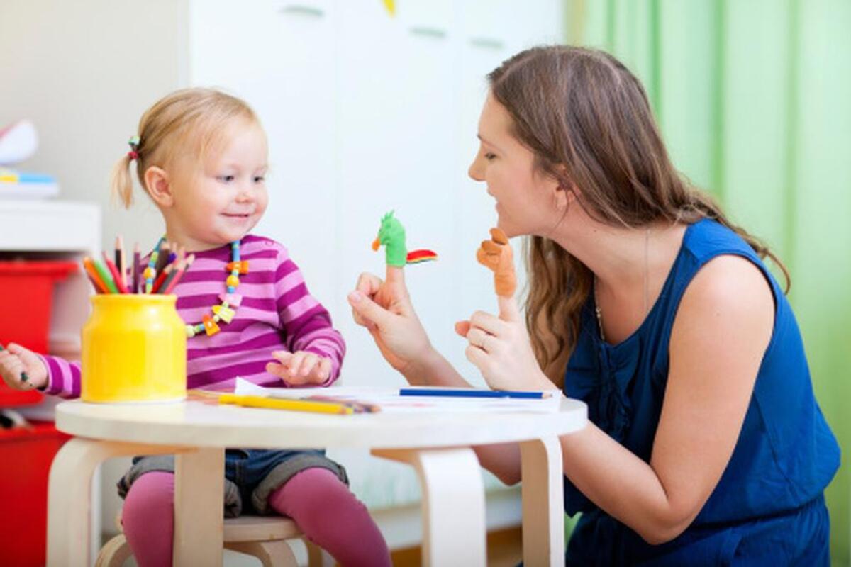 California does not set a legal minimum age for babysitters.