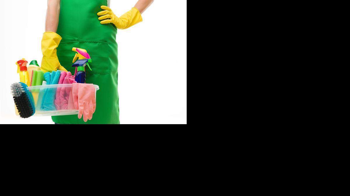 
Put your cleaning products in a caddy to take from room to room.
